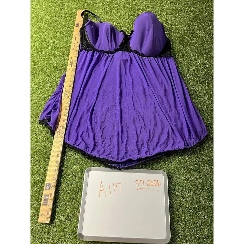 Caciquie 22/24 Camisole Nighty Purple‎ and Black Lace Trim Nightgown
